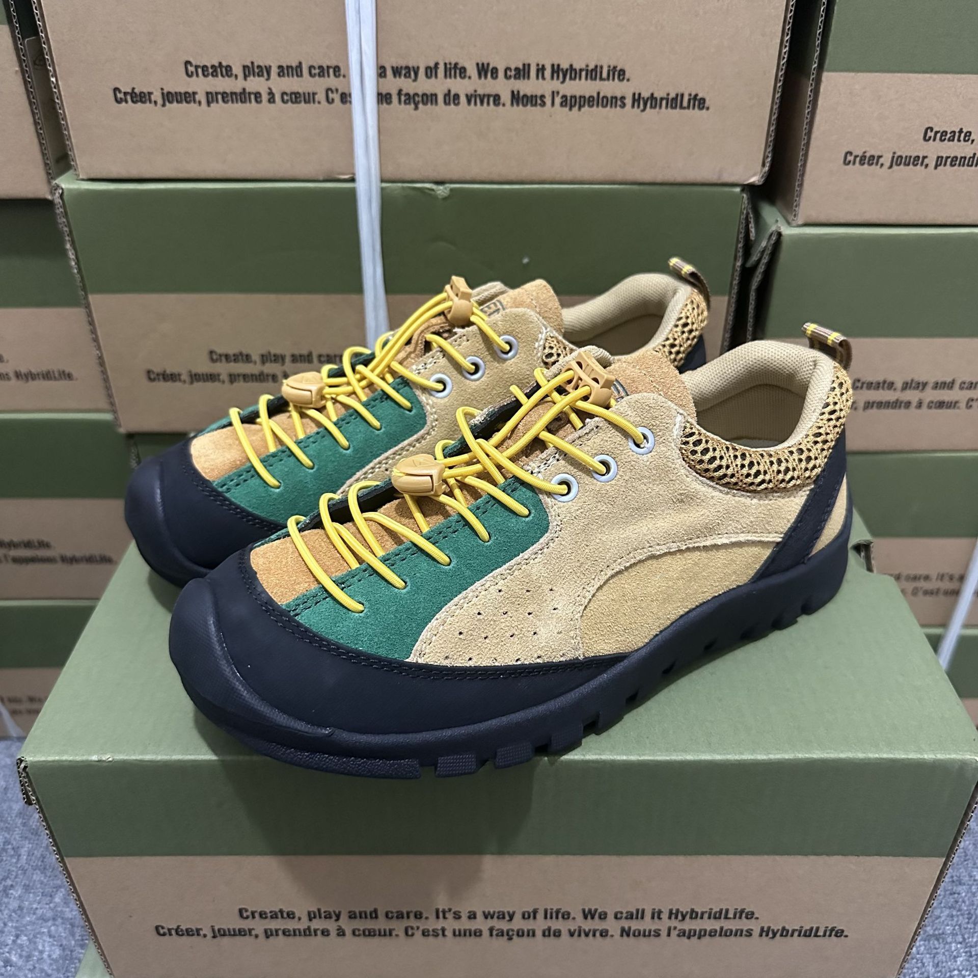 Новые уличные походные кроссов – обзор и цена Women'S Shoes Hey Dude