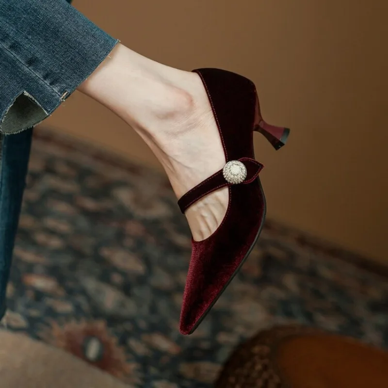 Винно-красные туфли Мэри Джейн – обзор и цена Mary Jane Shoes
