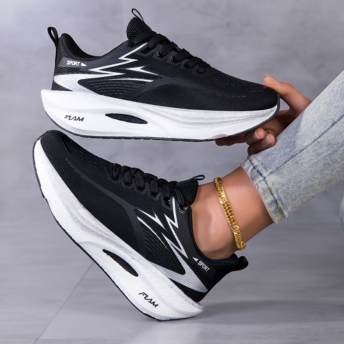 Женские кроссовки: дышащие, ле – обзор и цена Women'S Shoes Hey Dude