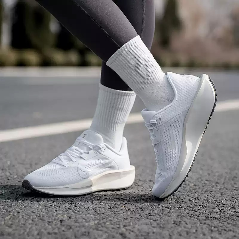 Женские кроссовки NIKE QEST 6  – обзор и цена Women Shoes Jordan