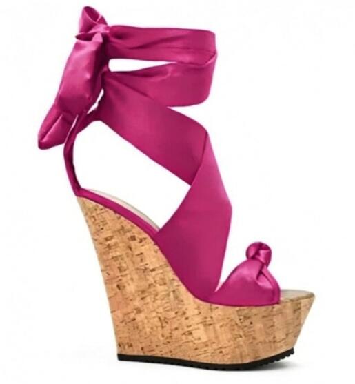 Нежно-розово-белые шелковые са – обзор и цена Cork Wedge Sandal